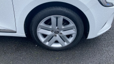 Renault Clio 1.0 TCe 100 Play 5dr Petrol Hatchback